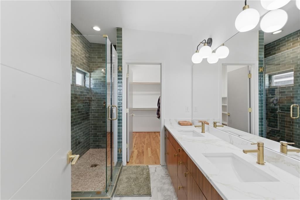 1812 Mercier Street — photo 32