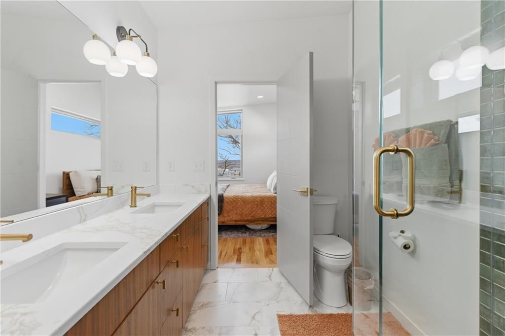 1812 Mercier Street — photo 34