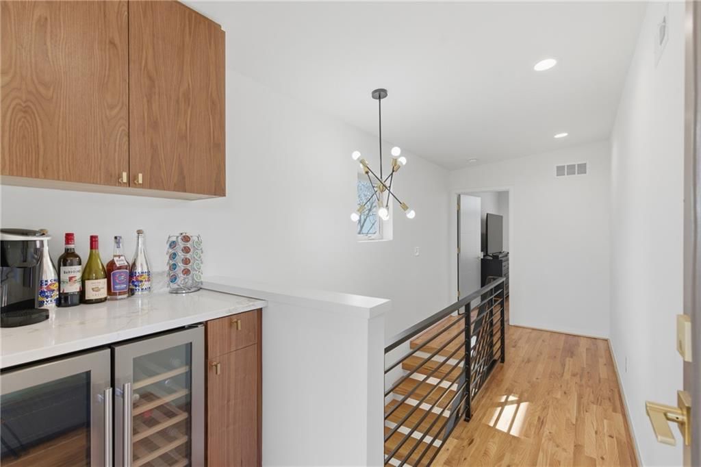 1812 Mercier Street — photo 37