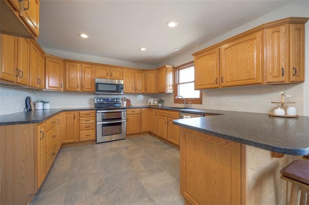 10923 Lydia Avenue — photo 11