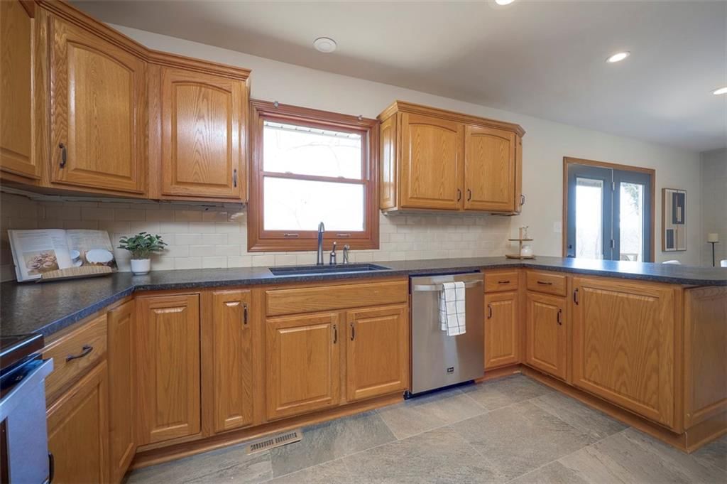 10923 Lydia Avenue — photo 12