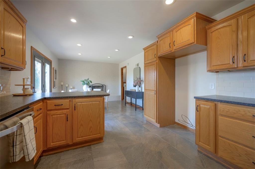 10923 Lydia Avenue — photo 13