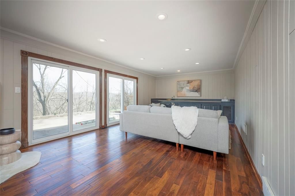 10923 Lydia Avenue — photo 16