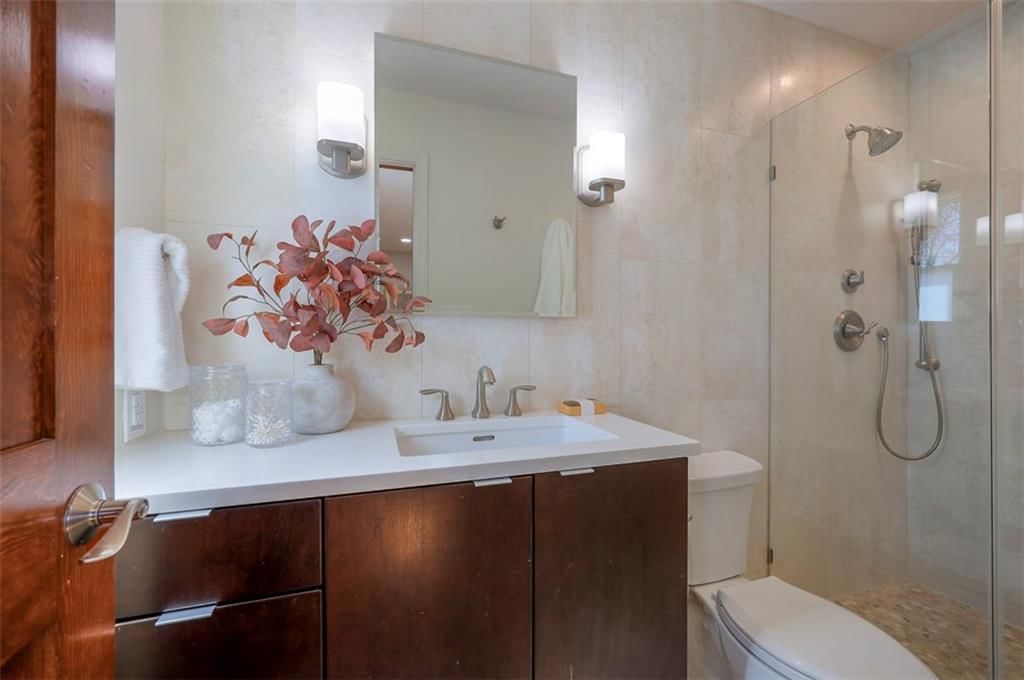 10923 Lydia Avenue — photo 32