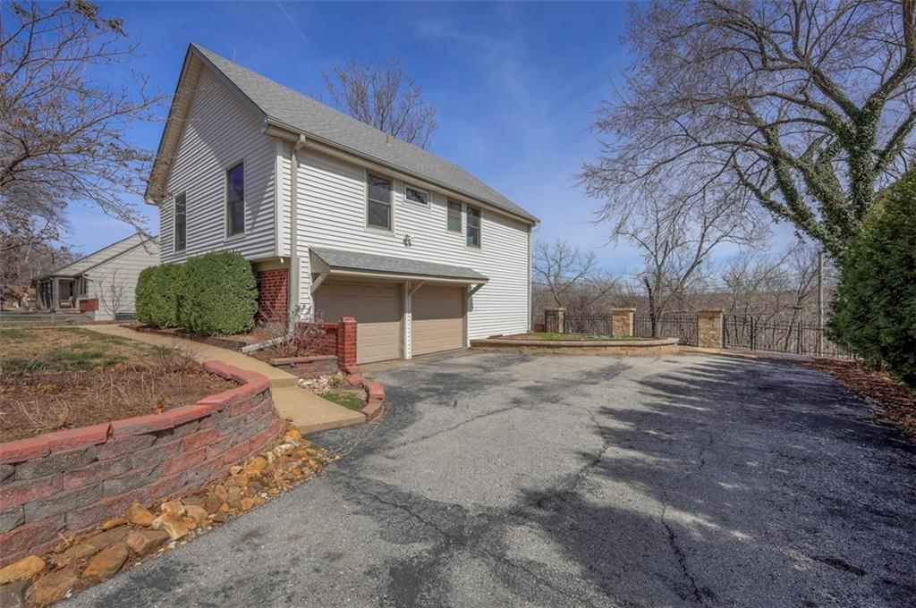 10923 Lydia Avenue — photo 33