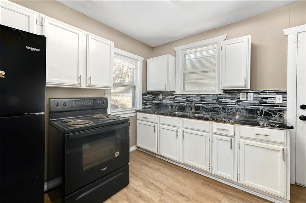 4427 Agnes Avenue — photo 13