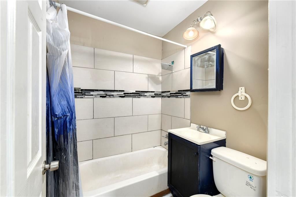 4427 Agnes Avenue — photo 15