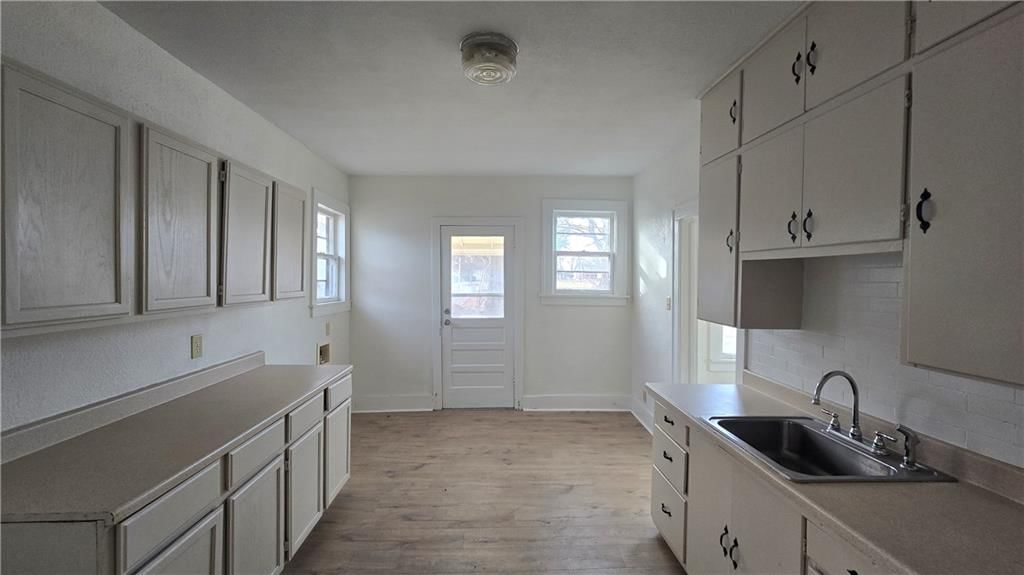 340 Mansur Street — photo 7