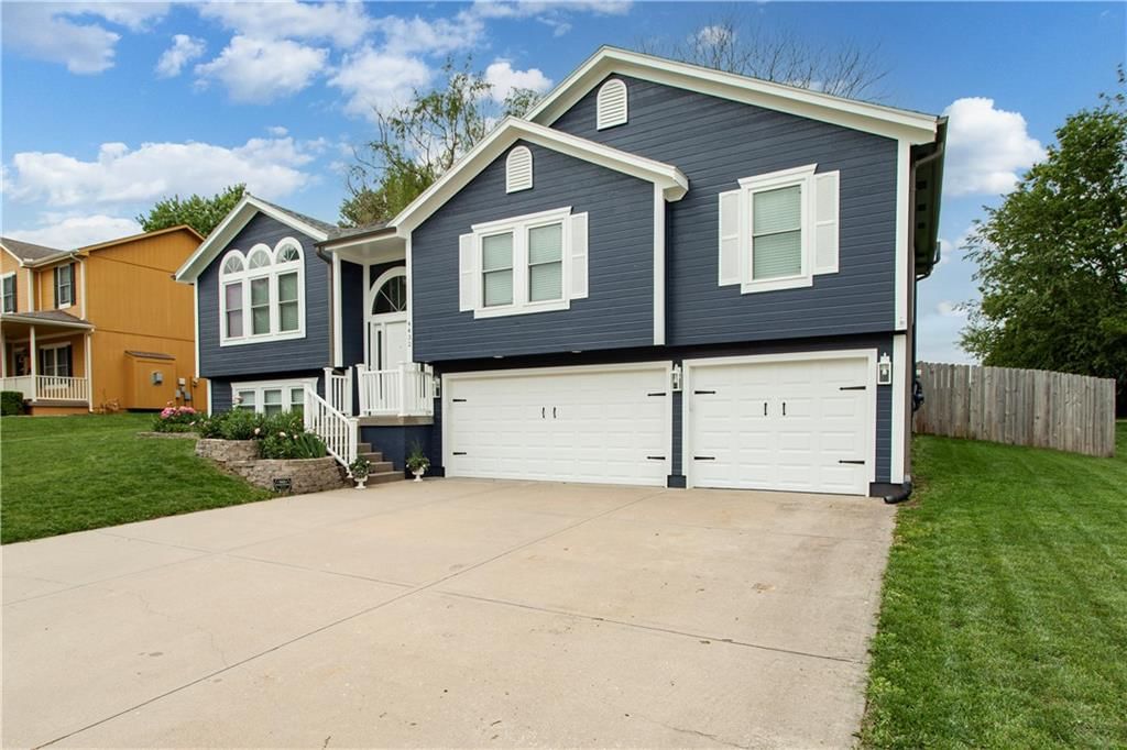4432 SW Rivulet Drive — photo 2