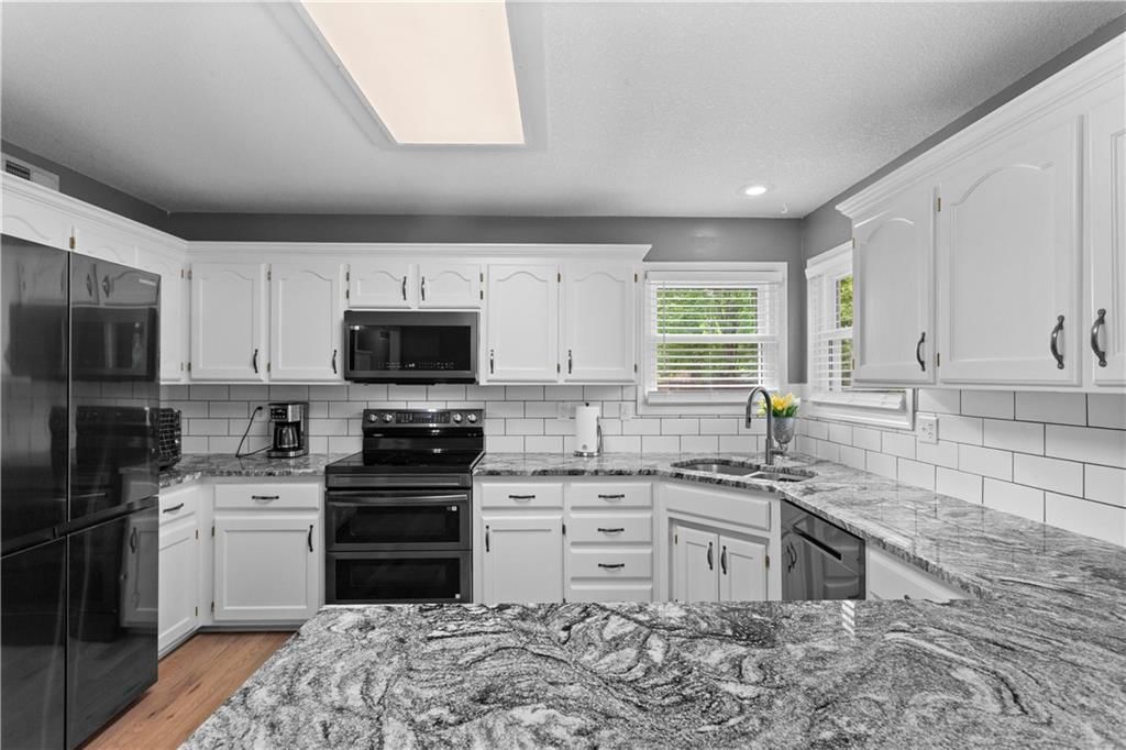 4432 SW Rivulet Drive — photo 11