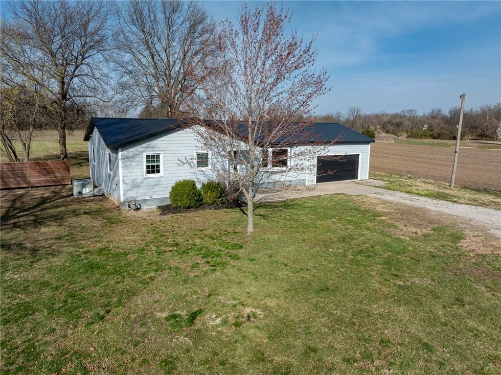 1601 N Dreher Street — photo 3