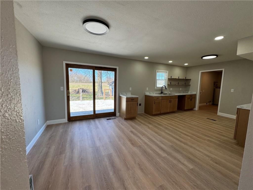 1601 N Dreher Street — photo 9