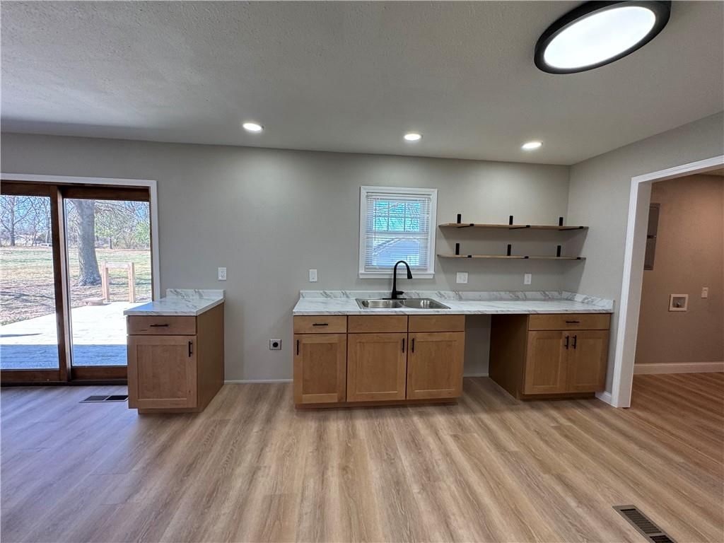 1601 N Dreher Street — photo 10