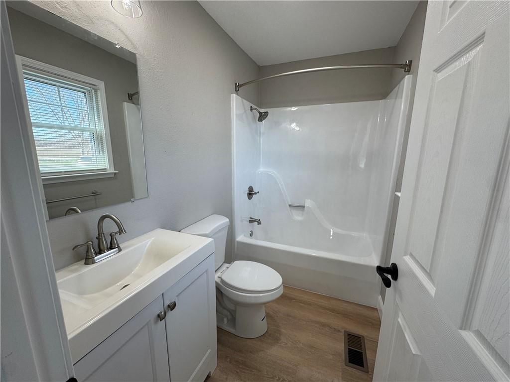 1601 N Dreher Street — photo 27