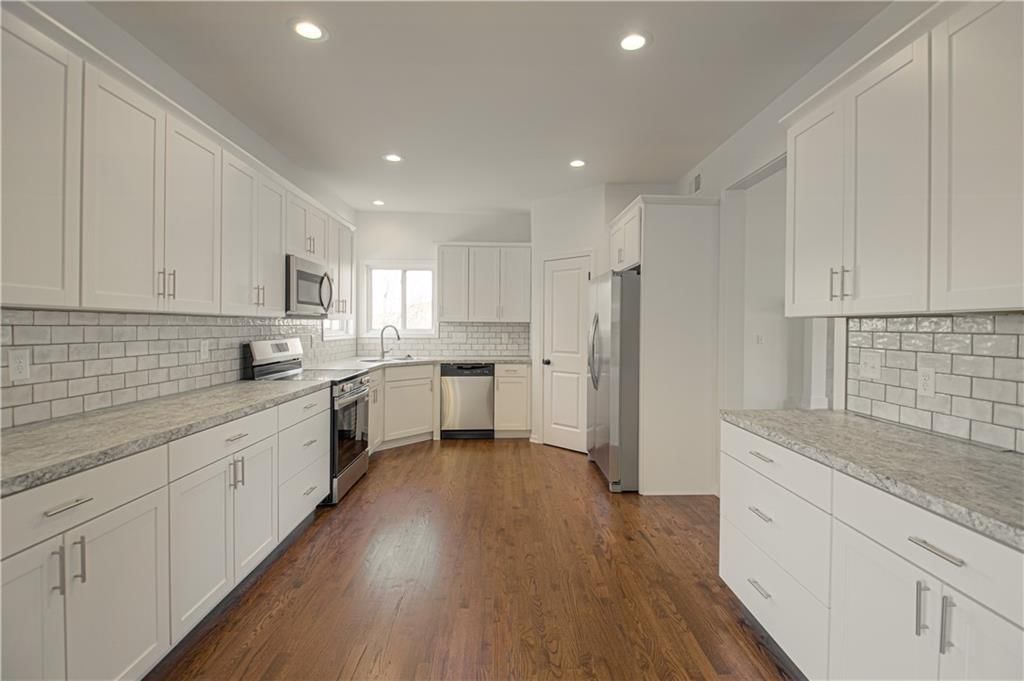 10224 N Willow Avenue — photo 12