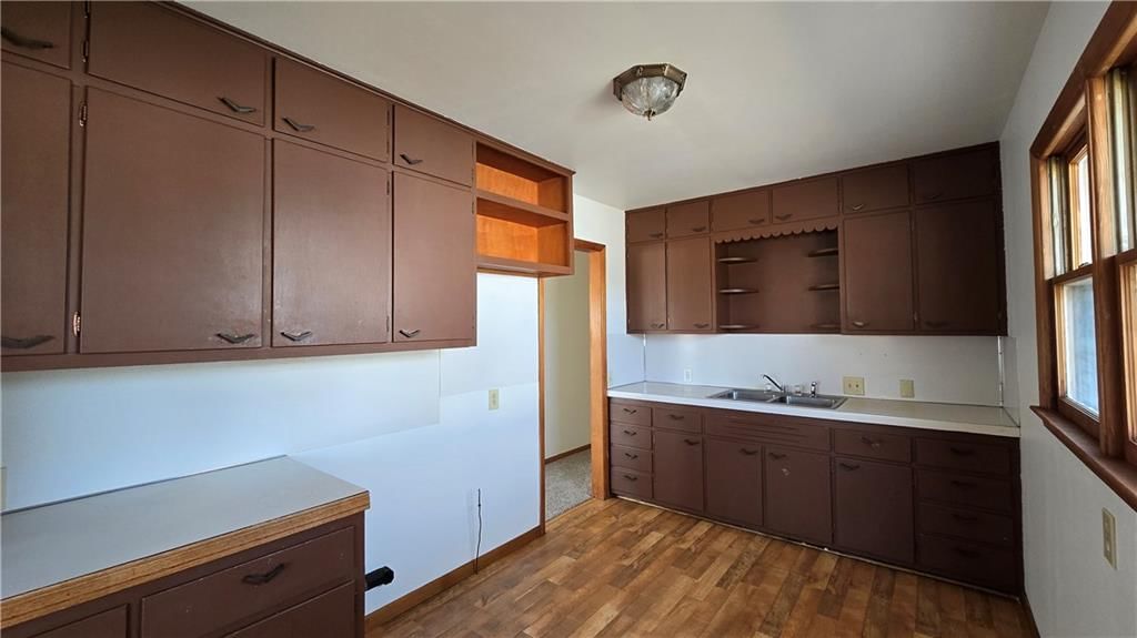 374 Woodrow Street — photo 8