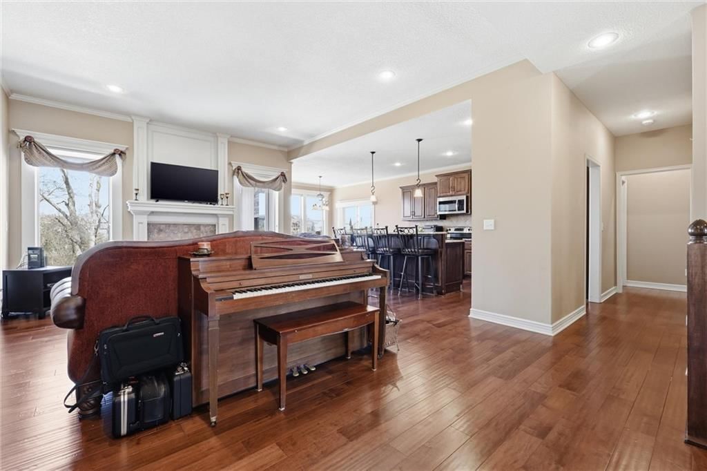 2400 SW River Spring Road — photo 3