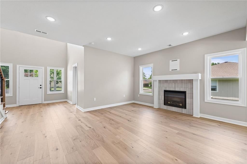 420 N Groat Street — photo 4
