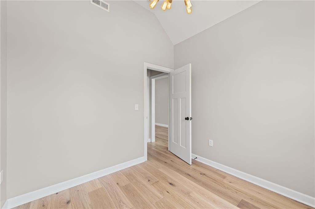 420 N Groat Street — photo 10