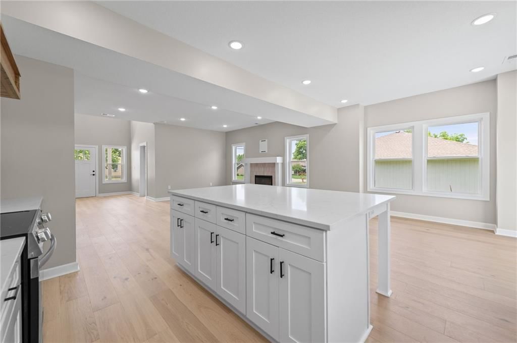 420 N Groat Street — photo 16