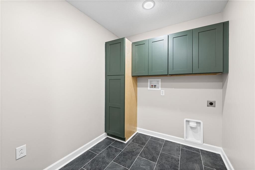 420 N Groat Street — photo 20