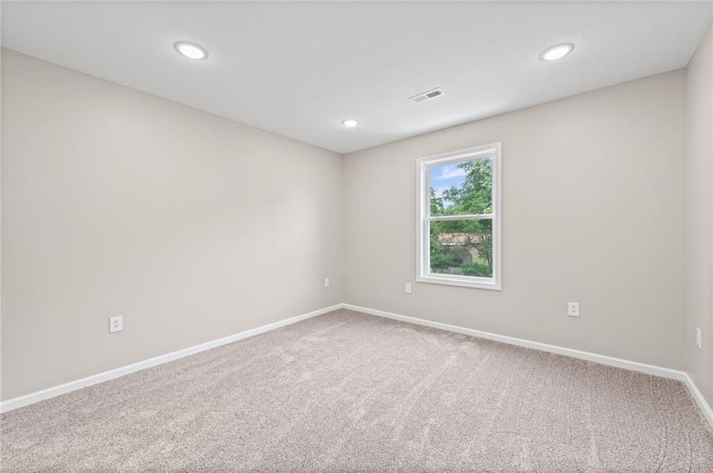 420 N Groat Street — photo 34