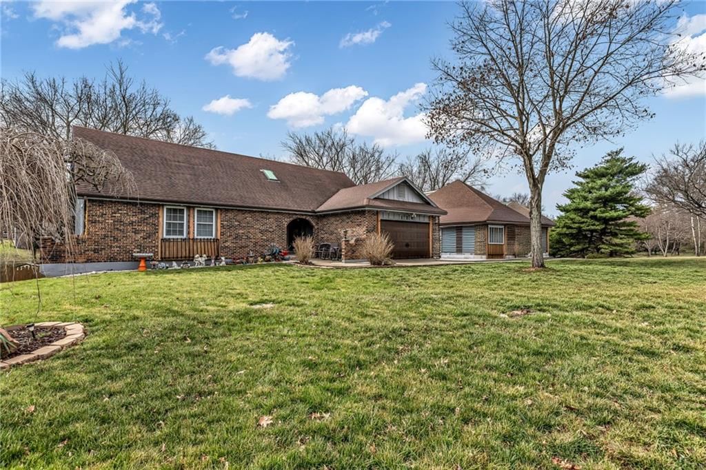 1261 NE 81st Street, Kansas City, MO