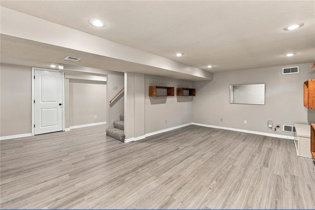 7208 Cherokee Drive — photo 38