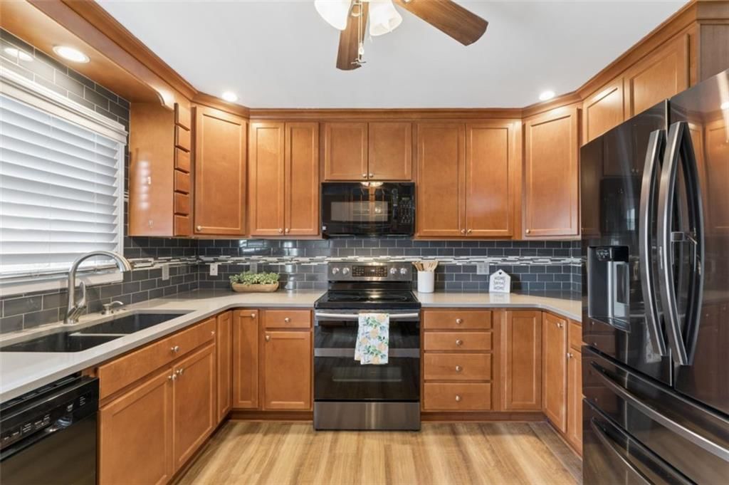 5515 Granada Street — photo 14