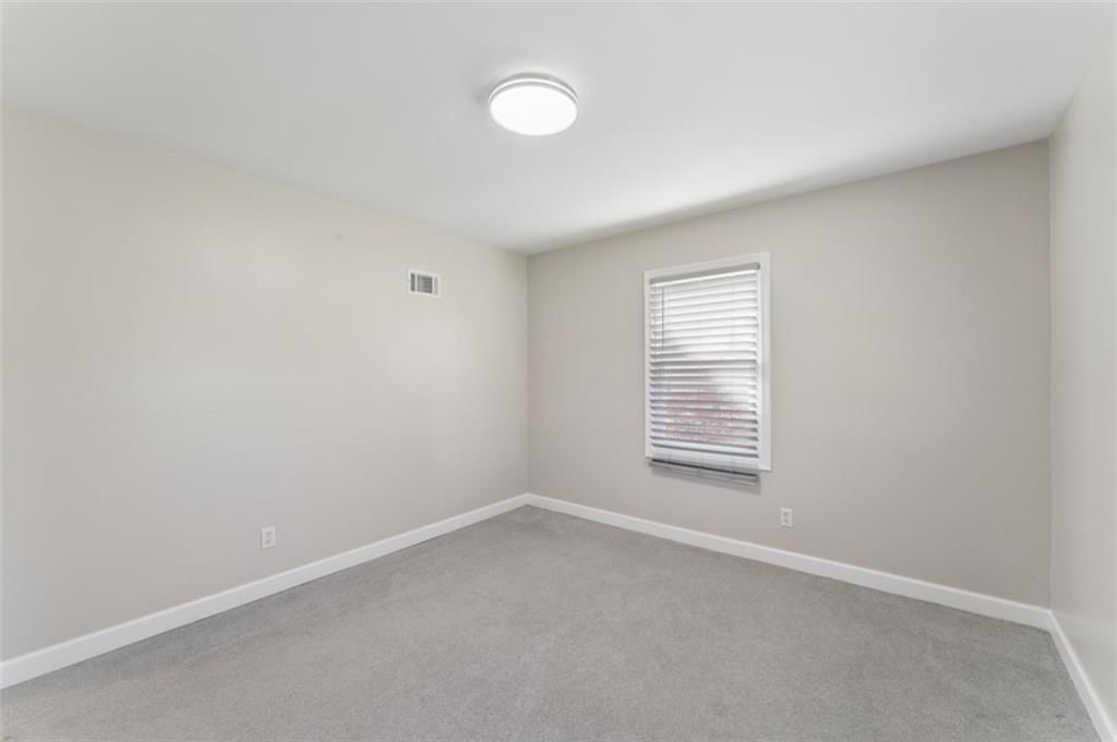 5515 Granada Street — photo 17