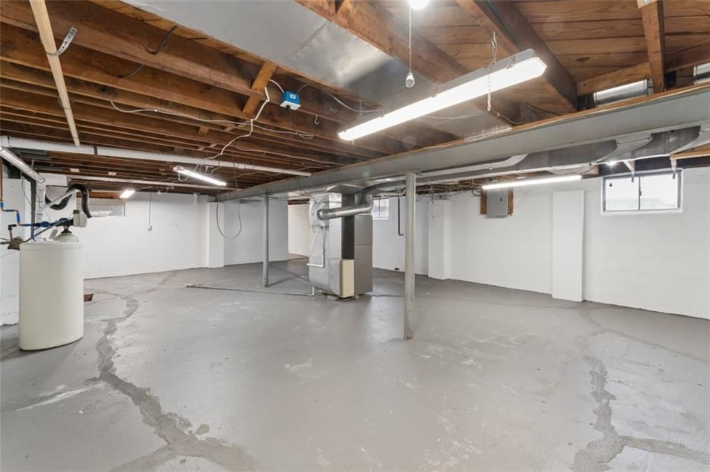 5515 Granada Street — photo 31