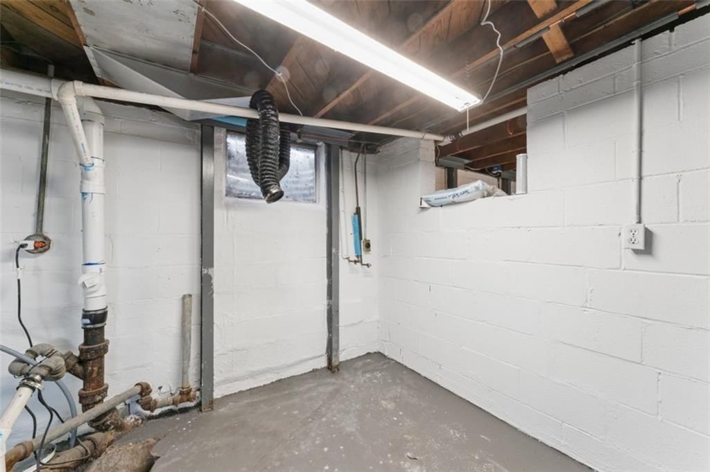 5515 Granada Street — photo 32