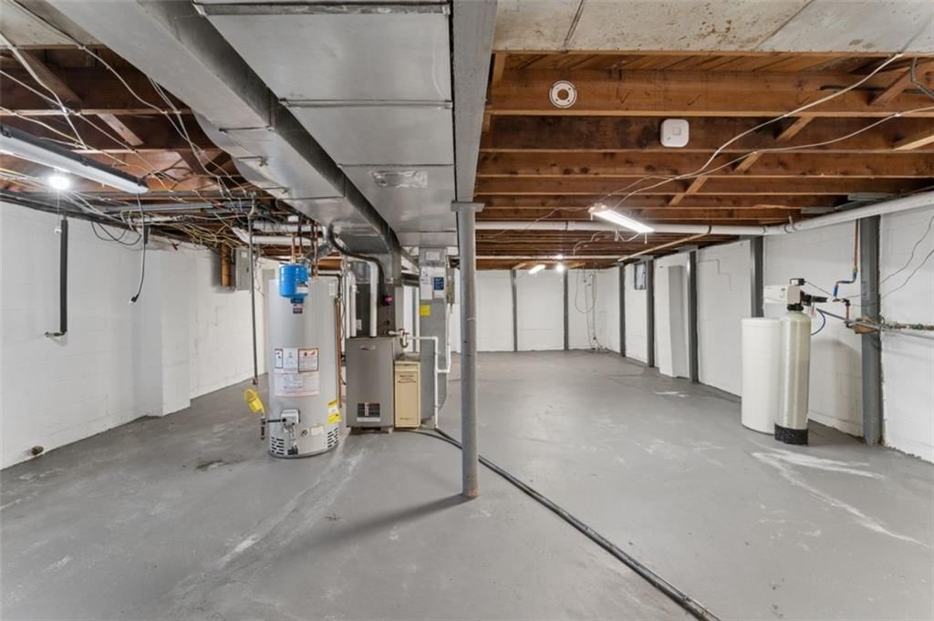 5515 Granada Street — photo 33