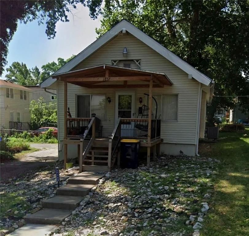 1857 E 68th Terrace, Kansas City, MO