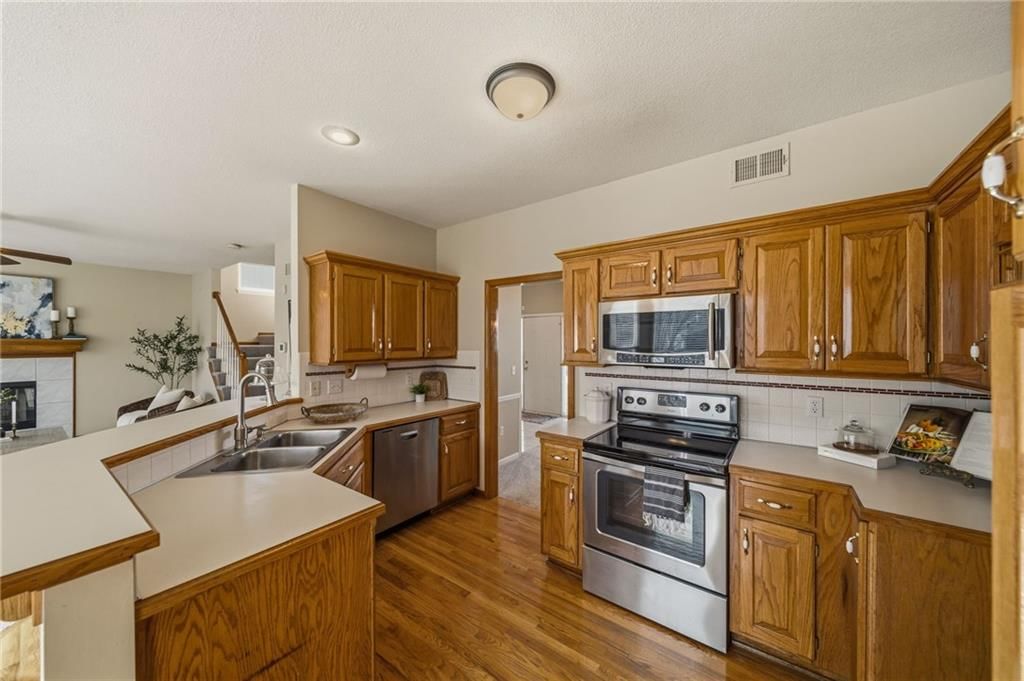 15315 W 150th Street — photo 15