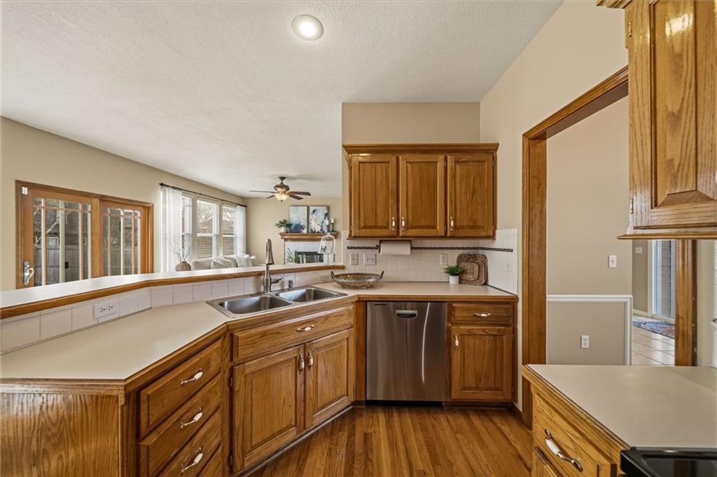 15315 W 150th Street — photo 18