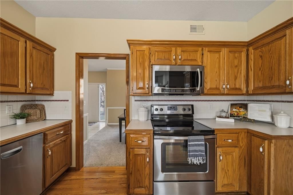 15315 W 150th Street — photo 20