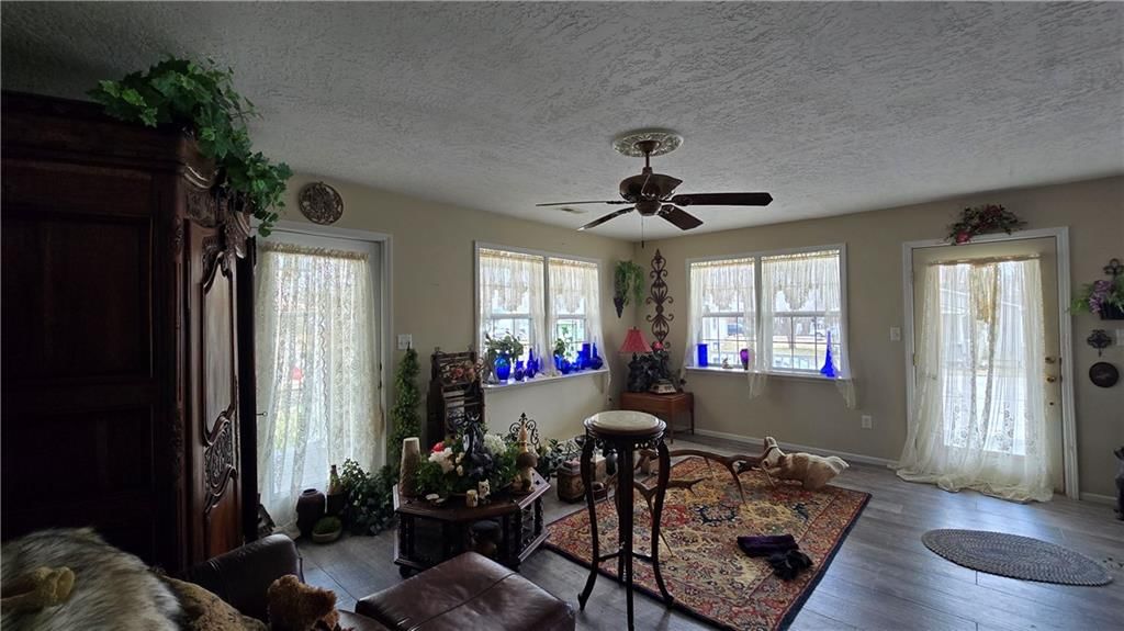 427 Mechanic Street — photo 10