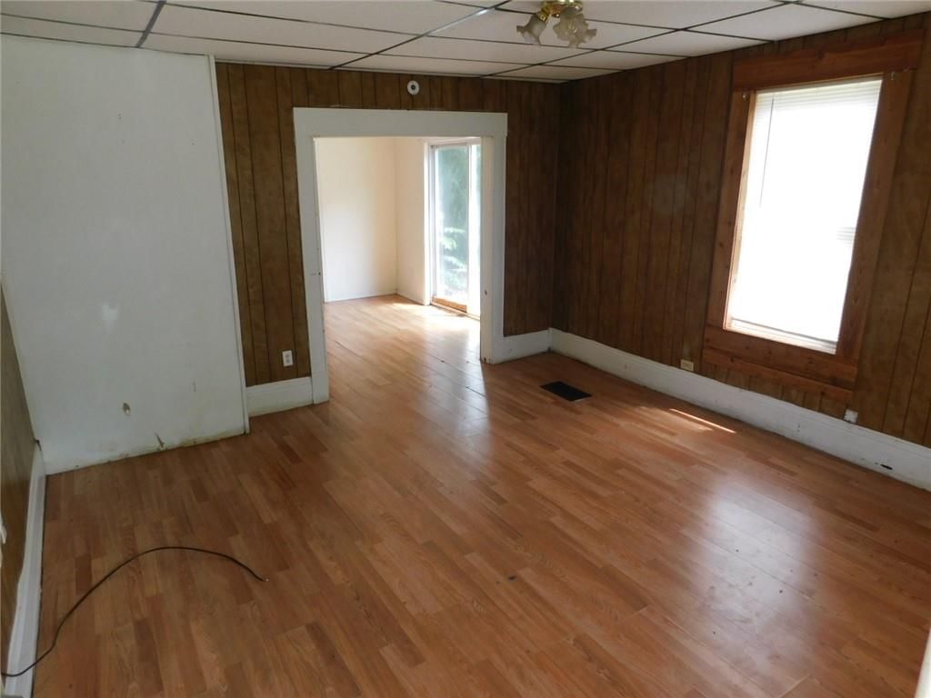305 E Forest Street — photo 4