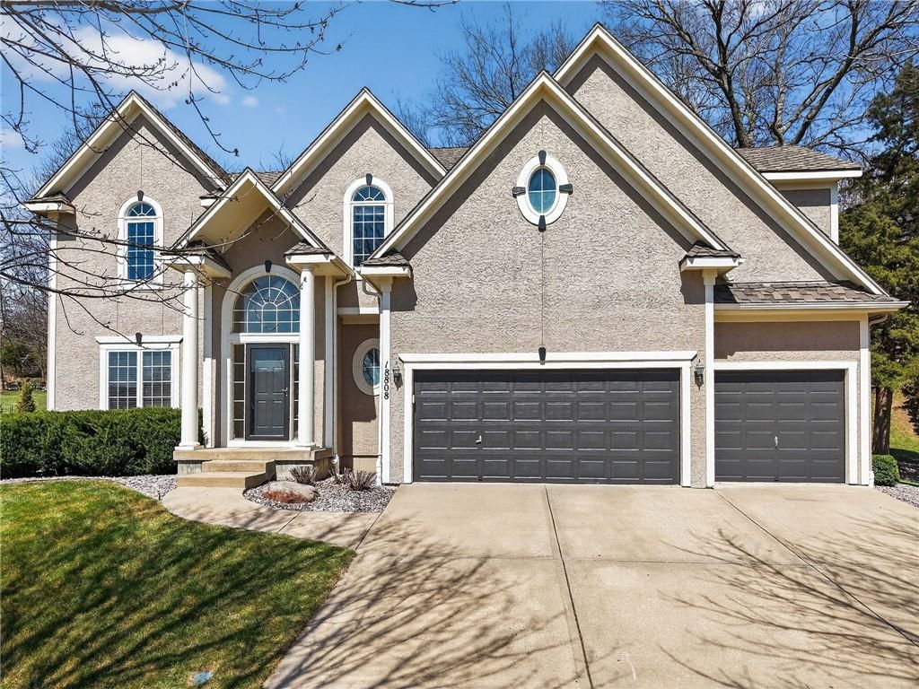 18808 W 97th Terrace, Lenexa, KS