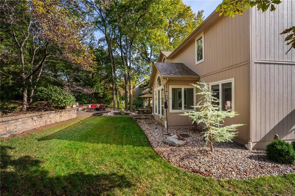18808 W 97th Terrace — photo 3