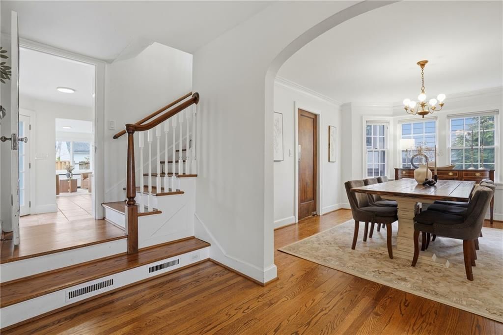 425 W 49th Terrace — photo 6