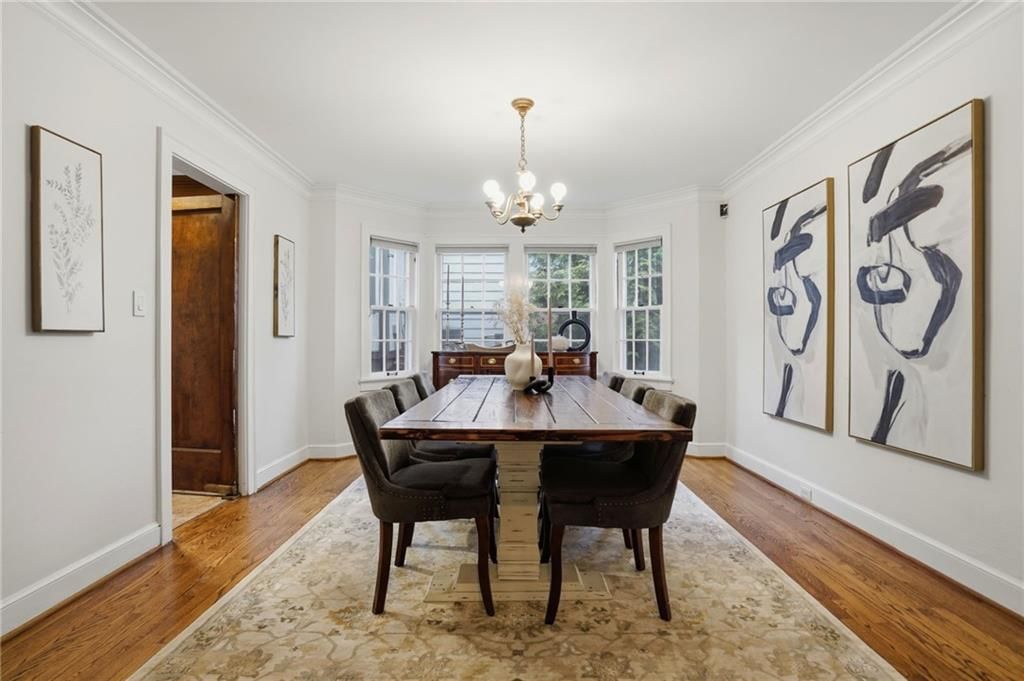 425 W 49th Terrace — photo 9