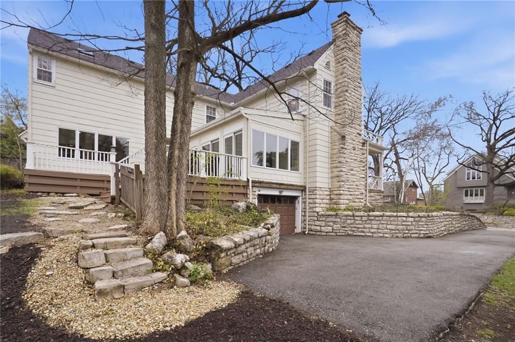 425 W 49th Terrace — photo 39