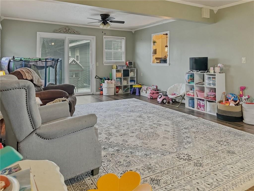 241 Southwest Drive — photo 16