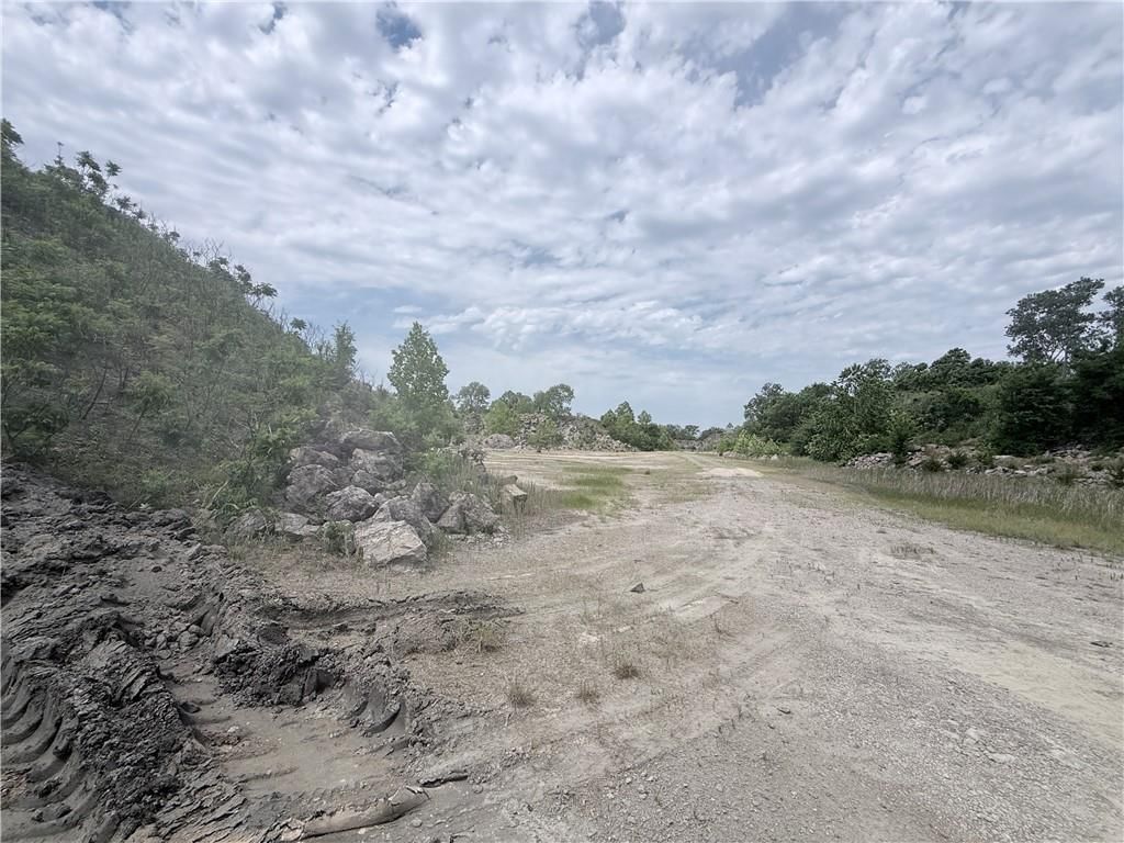 5886 CR 3570 Road — photo 35