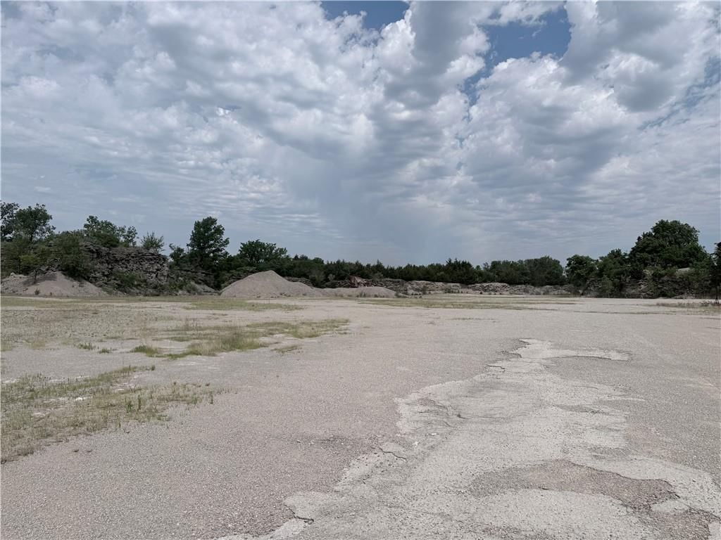 5886 CR 3570 Road — photo 50