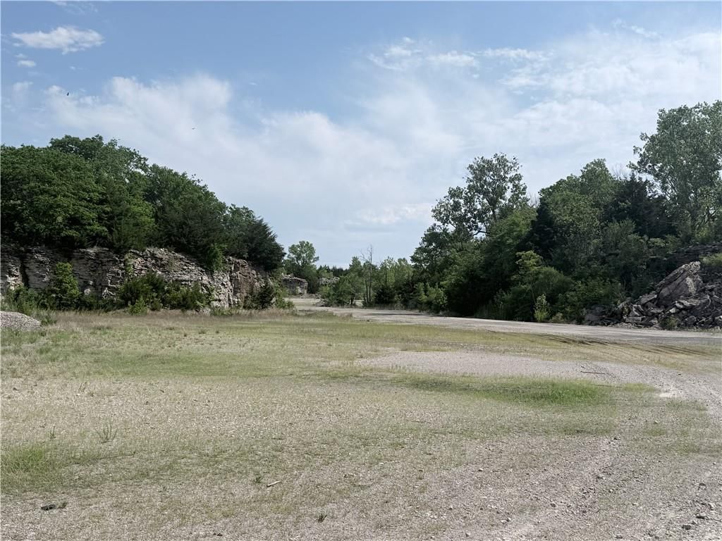 5886 CR 3570 Road — photo 55