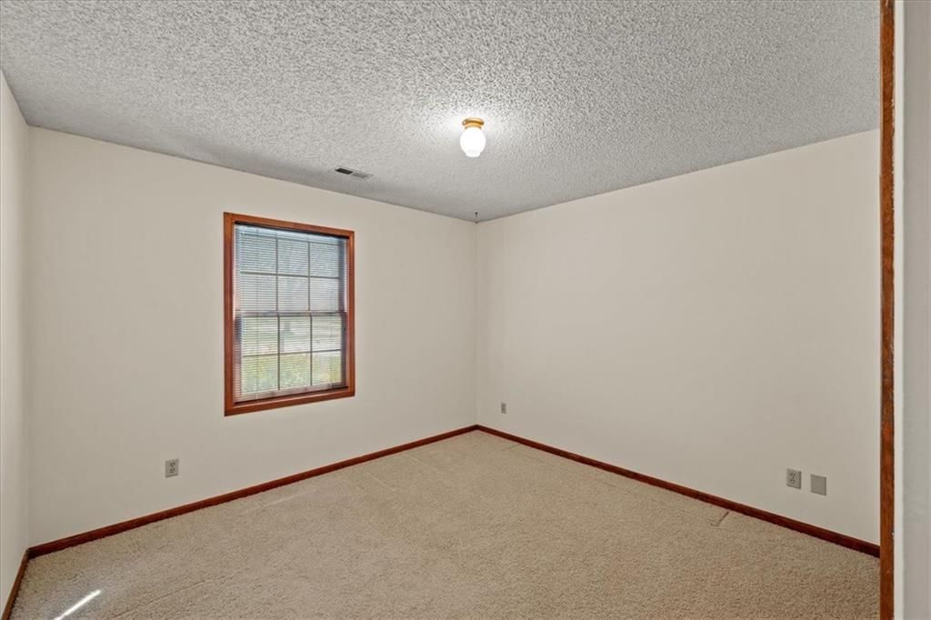 2729 Pebble Lane — photo 15