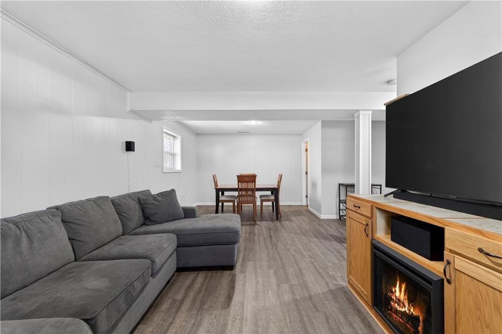 9229 W 100th Terrace — photo 8